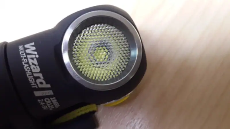 Налобные фонари ArmyTek Wizard и Wizard PRO: тесты, опыт эксплуатации и нюансы версий