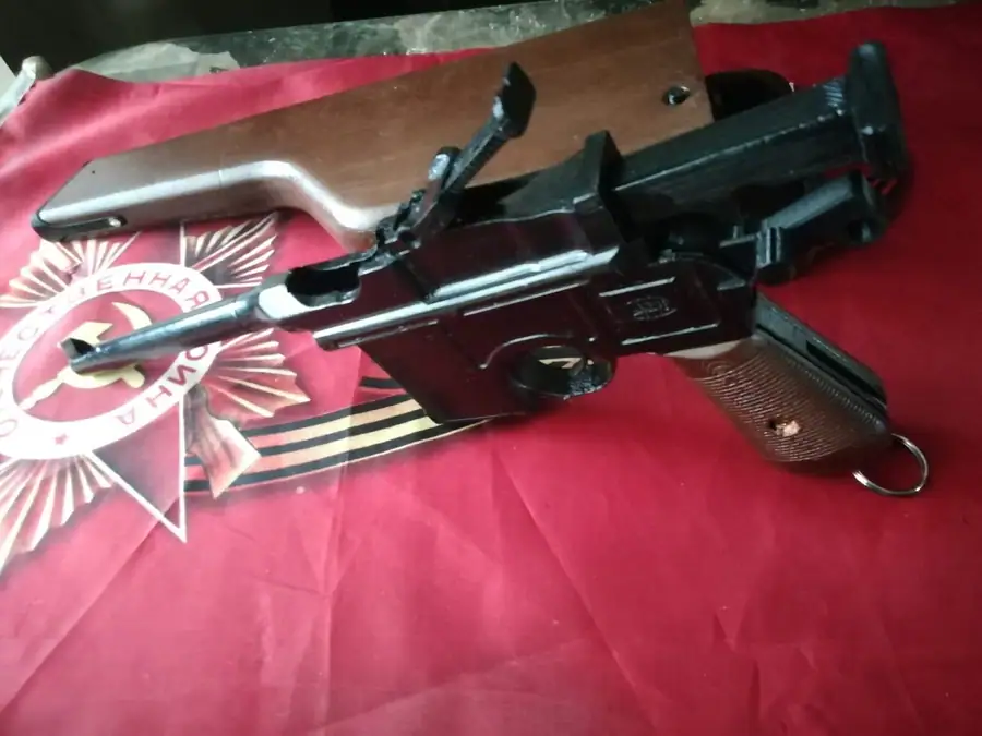 3D-моделирование пистолета Mauser C96 и пластиковые реплики