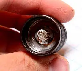 Ремонт и устранение сбоев торцевой кнопки фонаря Jetbeam RRT-2 Raptor