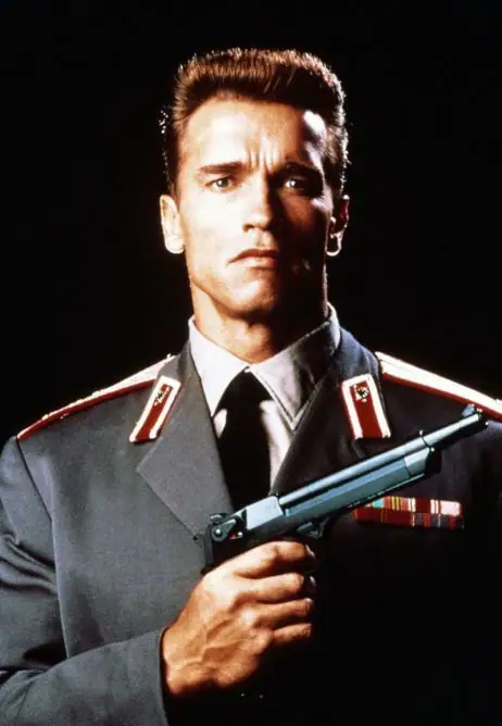 Производство цельнофрезерованных макетов пистолета Desert Eagle: конструктив, деактивация…