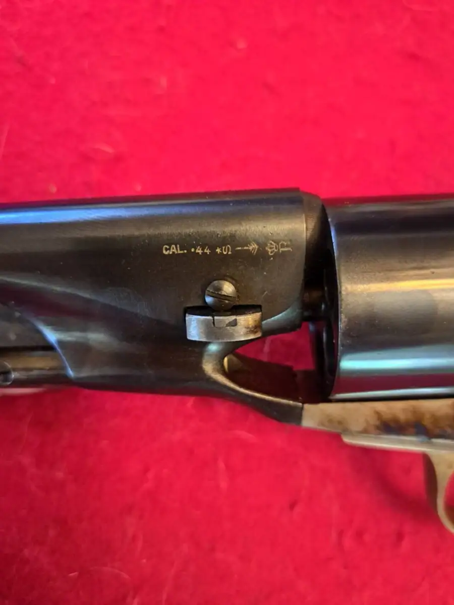 Револьвер Centennial Arms 1960 New Model Army: история первых бельгийских реплик Кольта