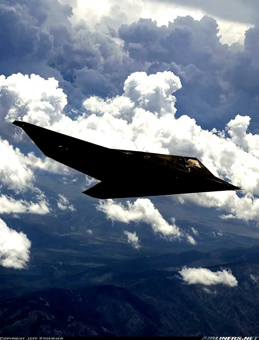 Ударный самолет F-117A Nighthawk: завершение службы и оценки эффективности