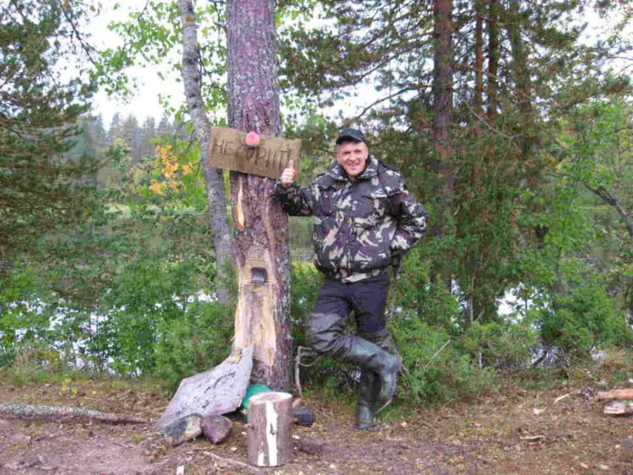 Борьба с мусором на природе: личный опыт уборки и установка самодельных табличек