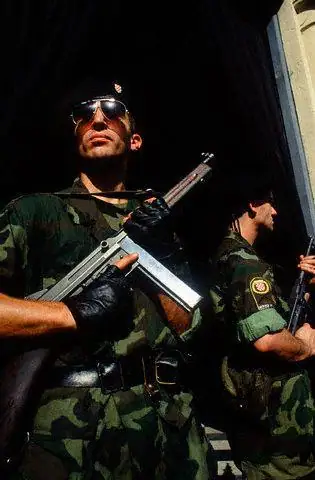 Пистолет-пулемет Томпсона: исторические кадры, аксессуары и боевое применение